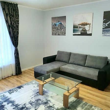 Urban Retreat Luxury Hideaway Apartment Oradea Exterior foto