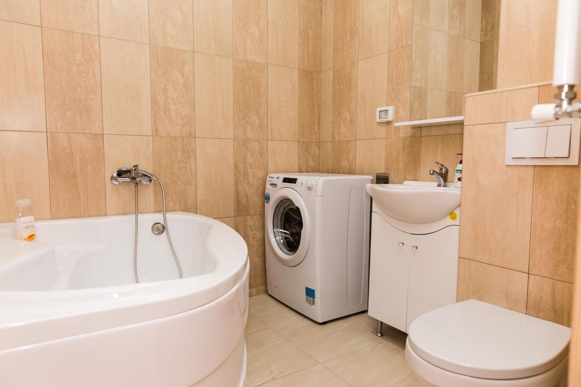 Urban Retreat Luxury Hideaway Apartment Oradea Exterior foto